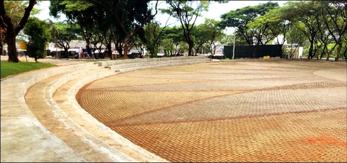 Amphitheater Plaza