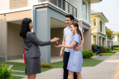 Beli Rumah Lewat Developer atau Pribadi: Mana yang Lebih Aman?